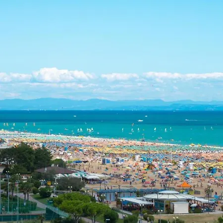 Apartament Bright Flat With Outdoor Pools - Beahost *